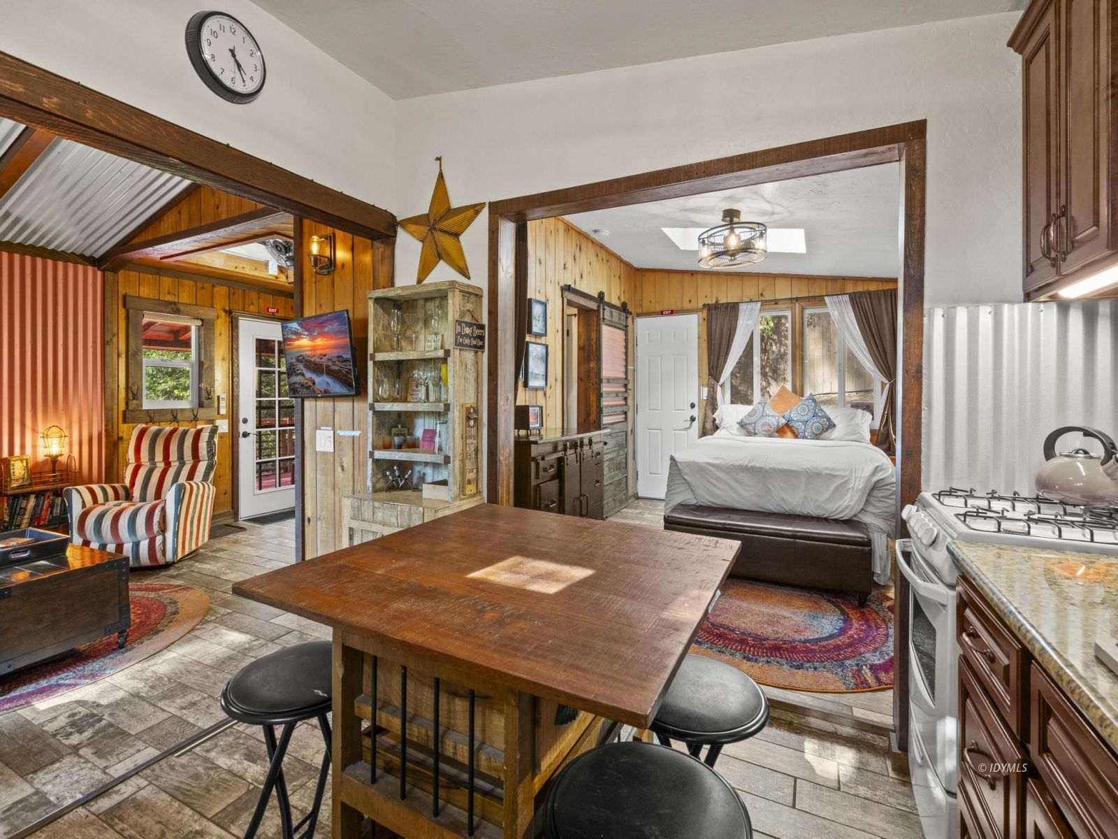 Property Photo 13