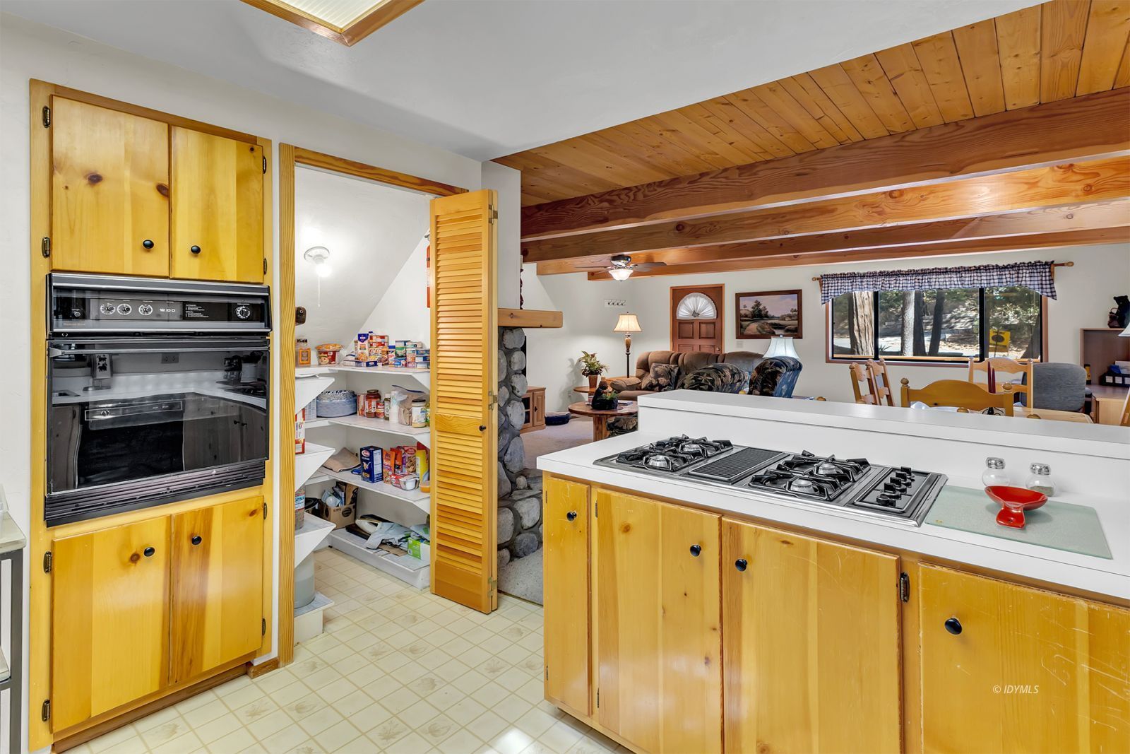 Property Photo 36