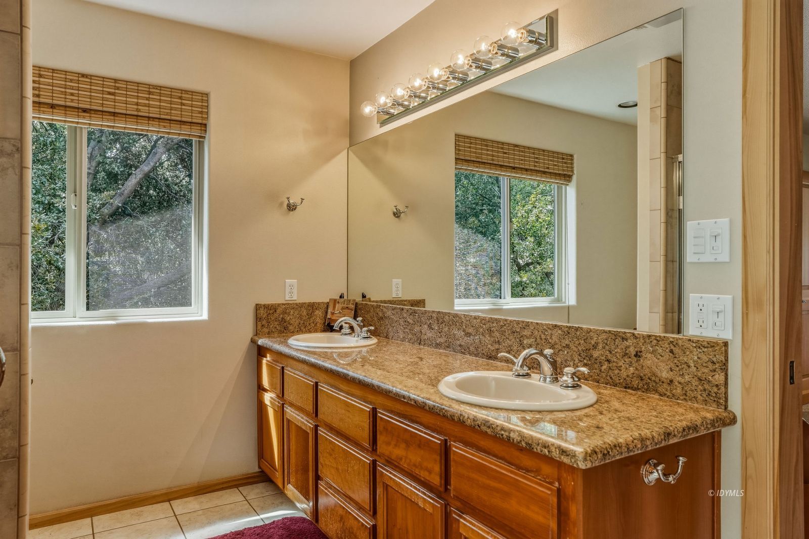 Property Photo 44