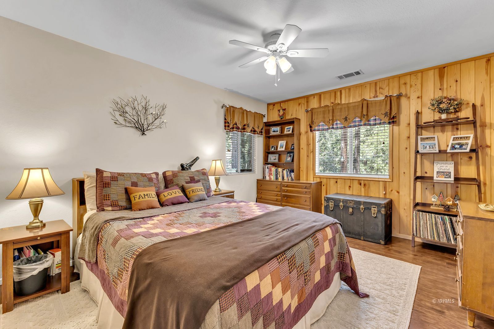 Property Photo 40