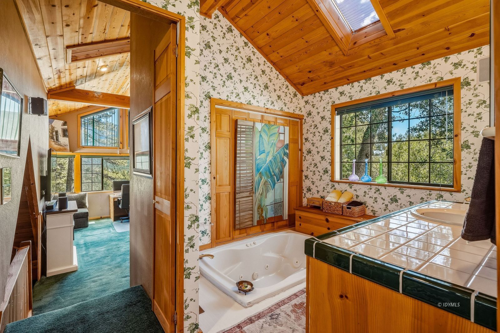 Property Photo 32