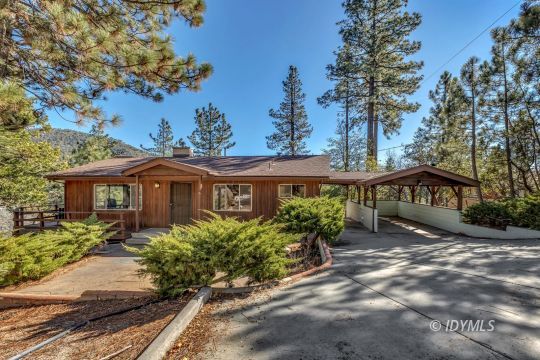 feature listing property photo