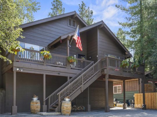 feature listing property photo