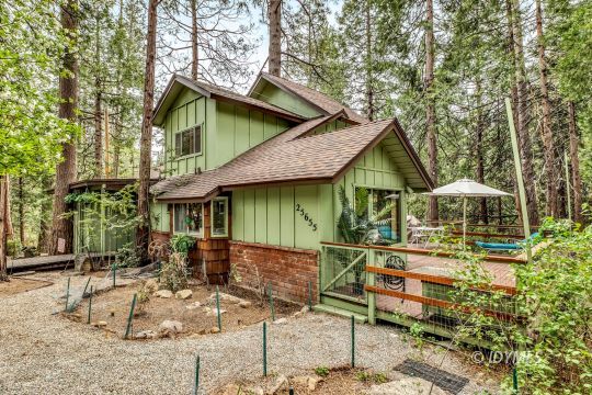 feature listing property photo