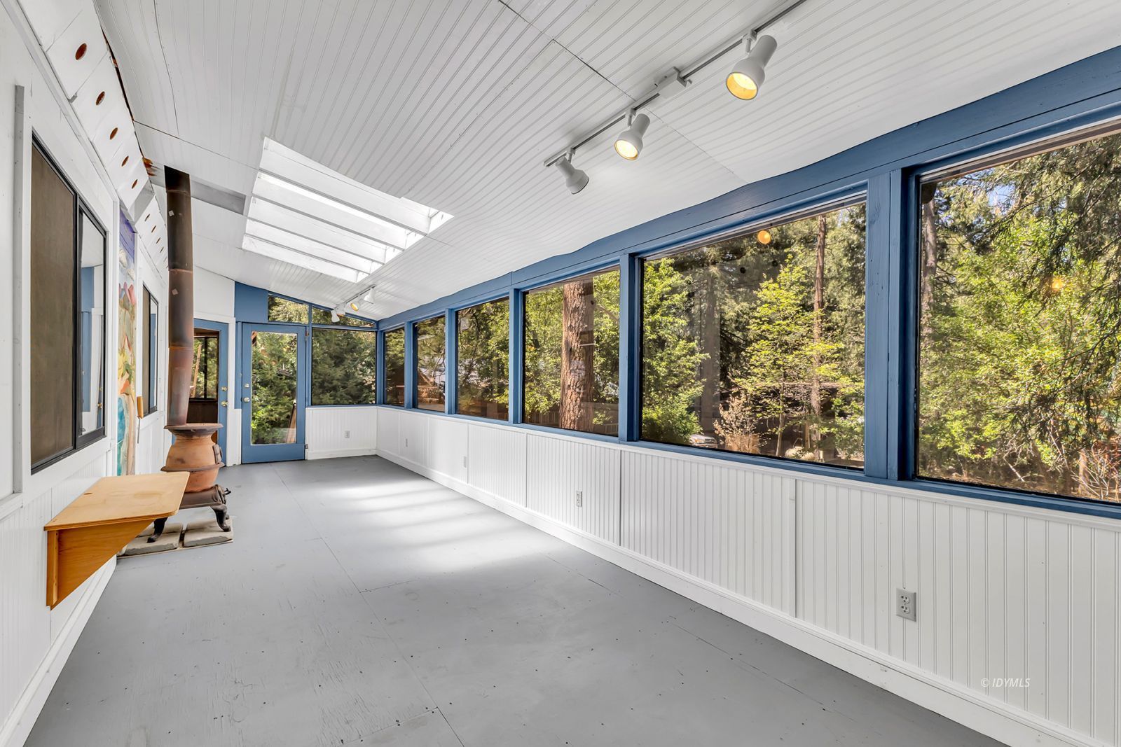 Property Photo 40