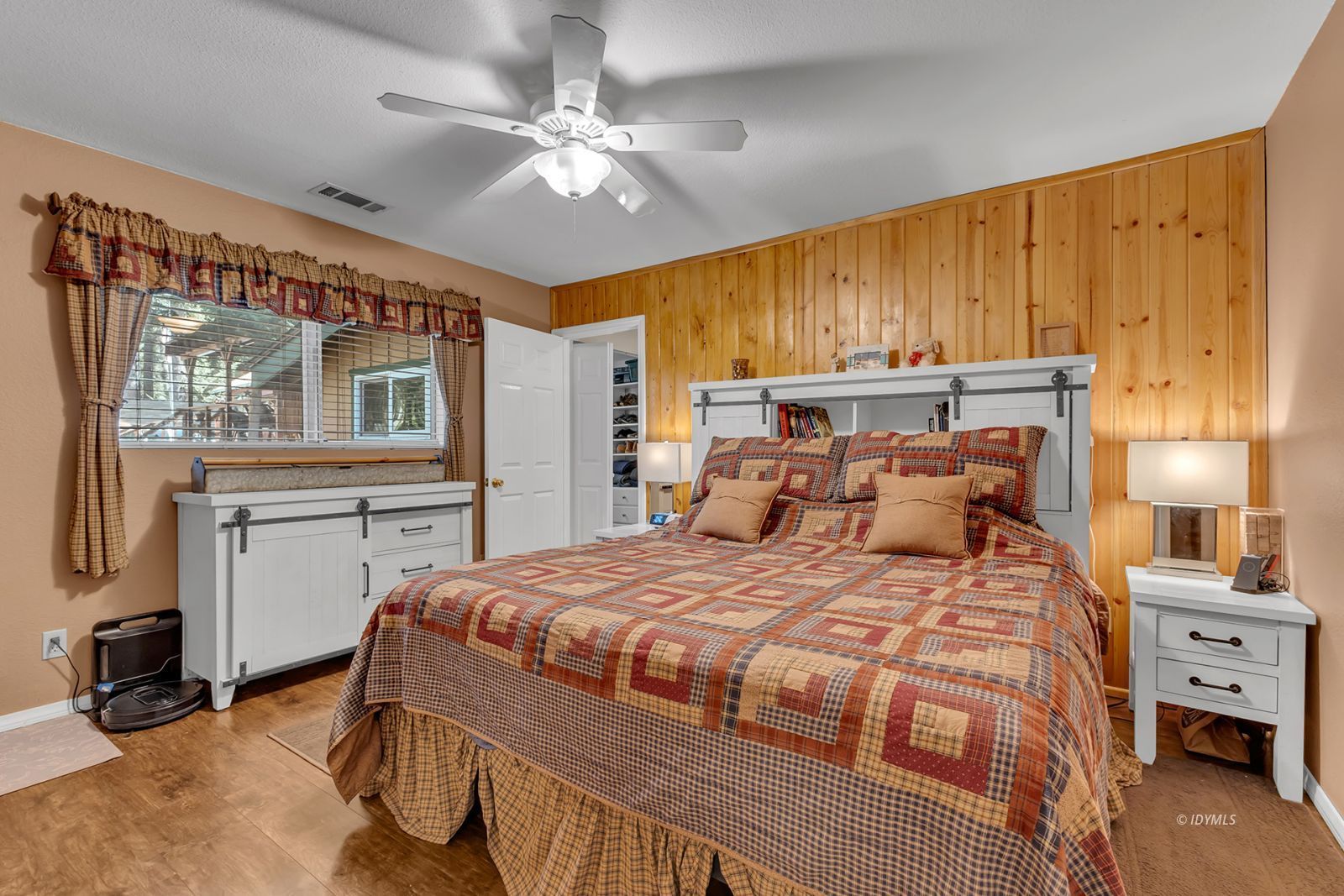 Property Photo 44