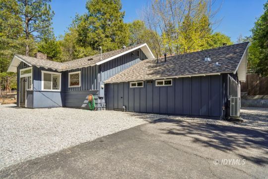 feature listing property photo