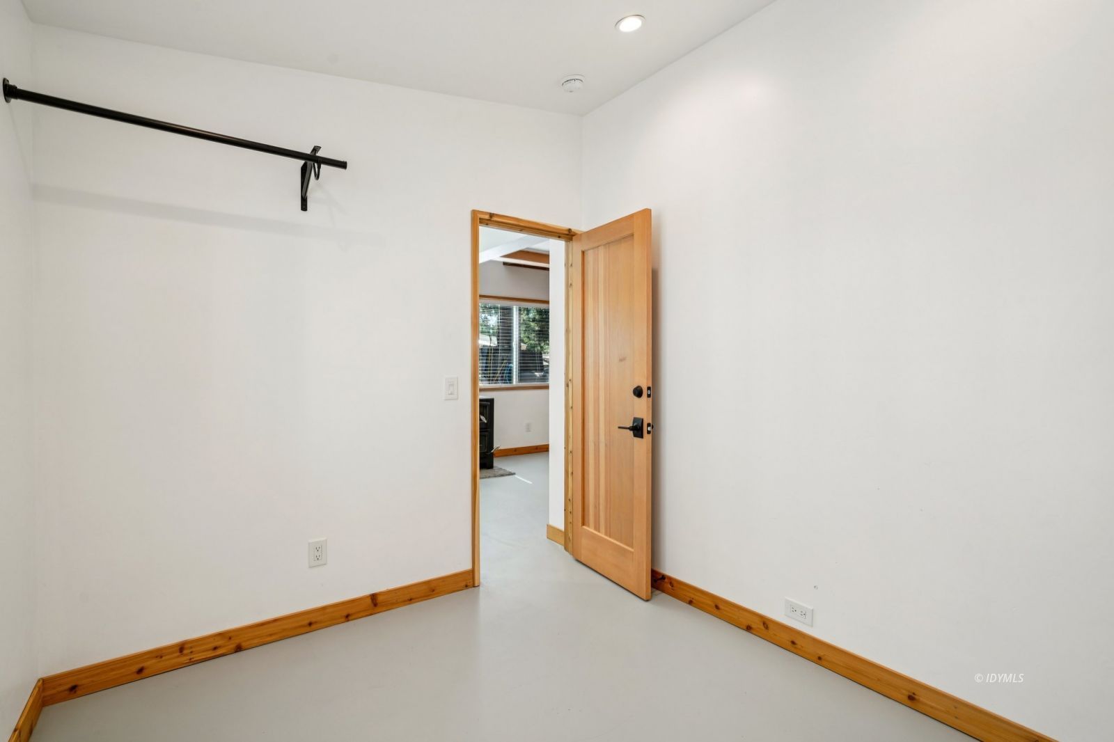 Property Photo 43