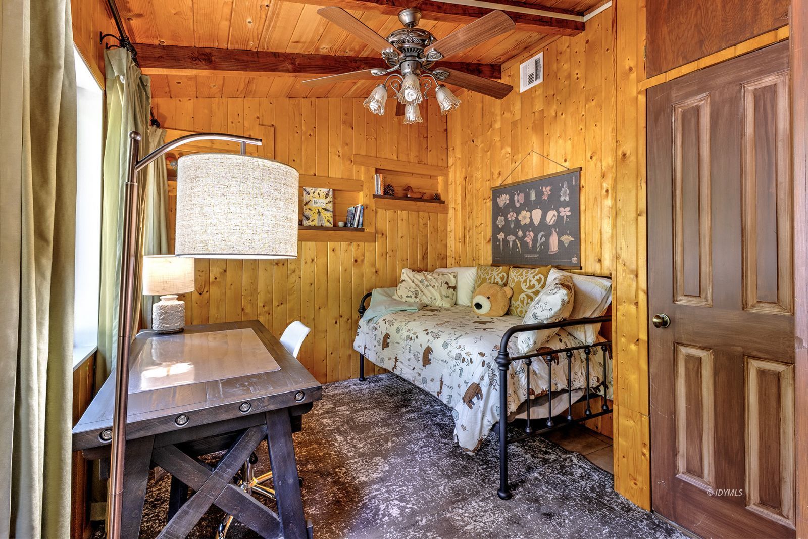 Property Photo 25