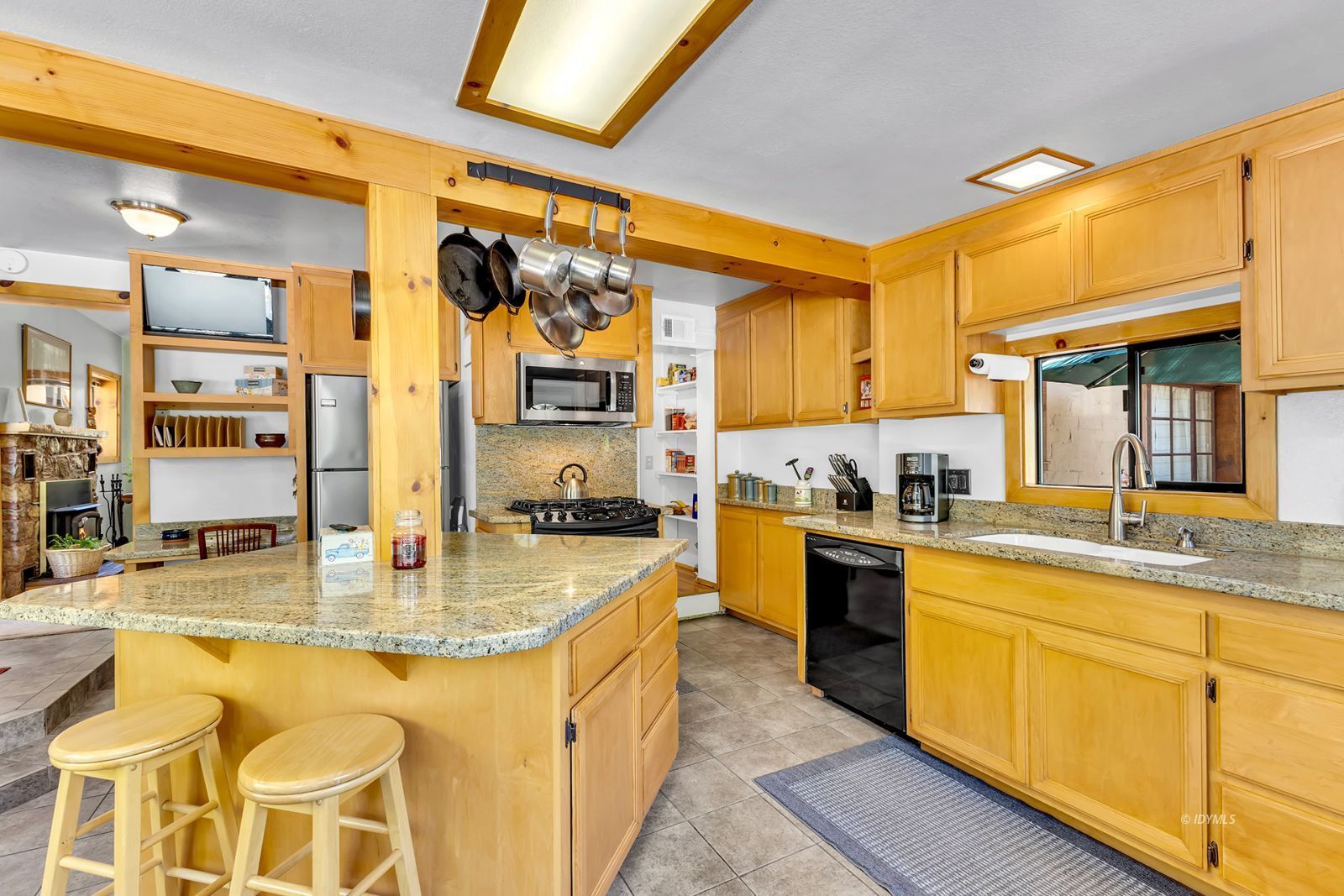 Property Photo 21