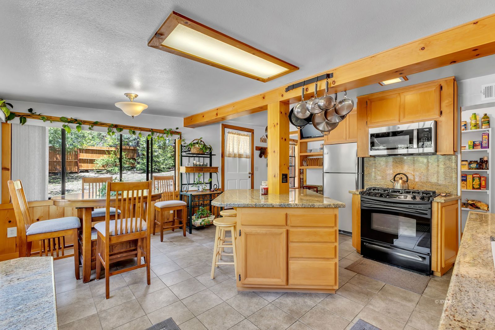 Property Photo 22
