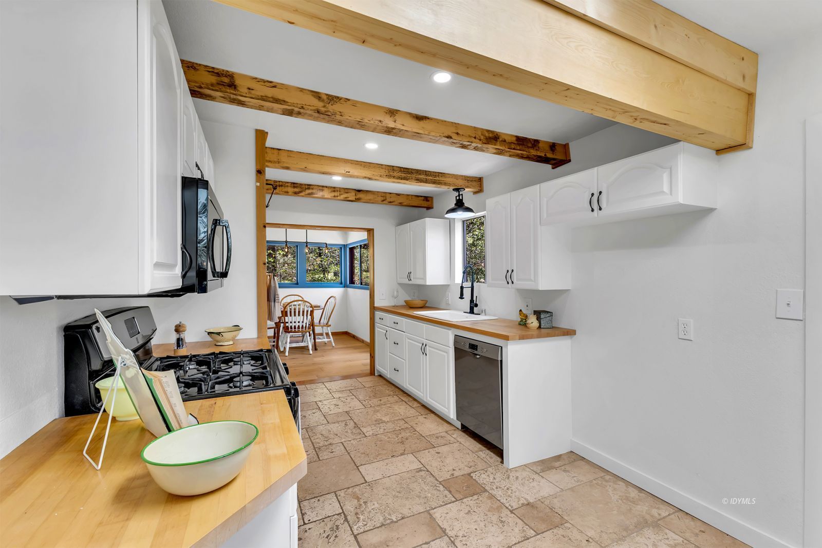 Property Photo 26