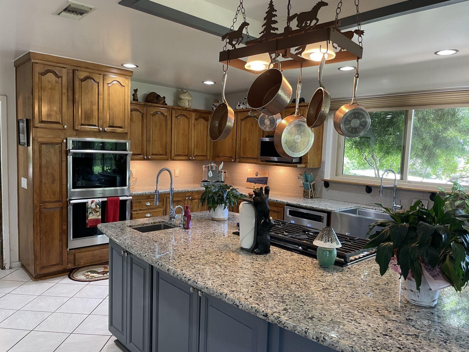 Property Photo 32