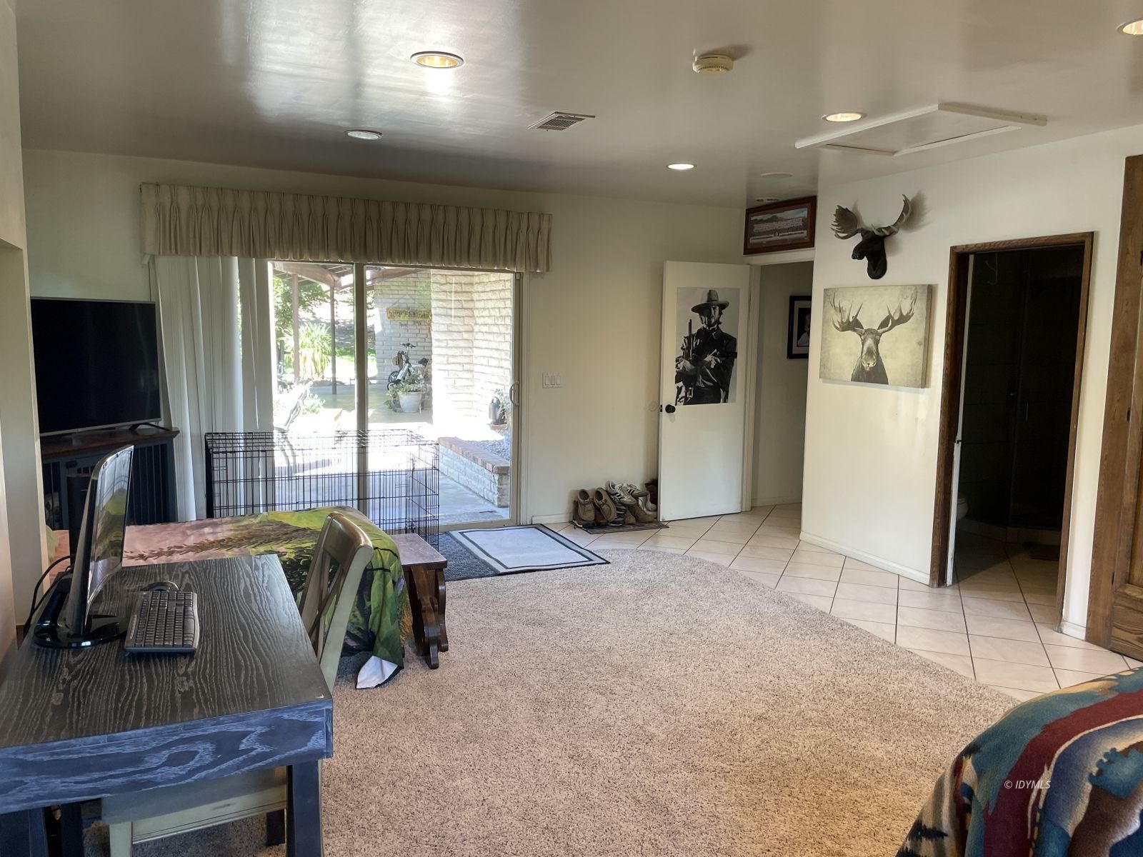 Property Photo 40