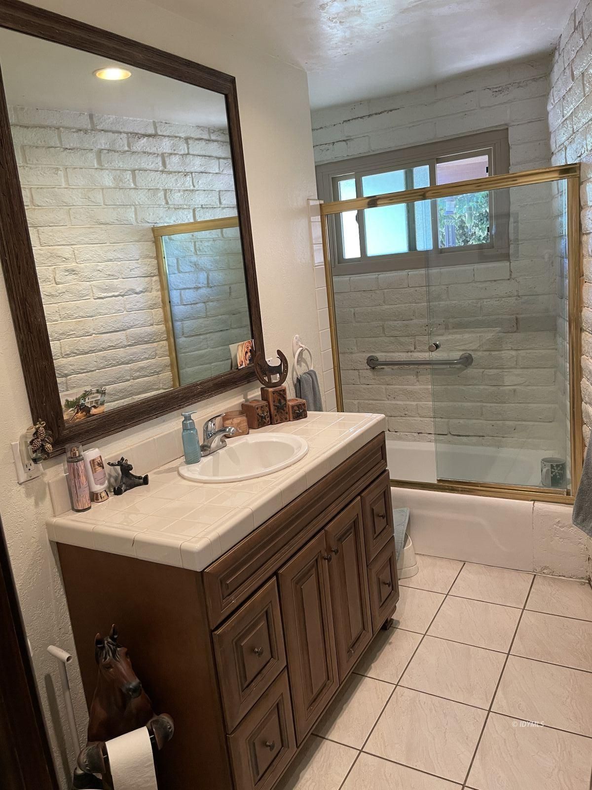 Property Photo 43
