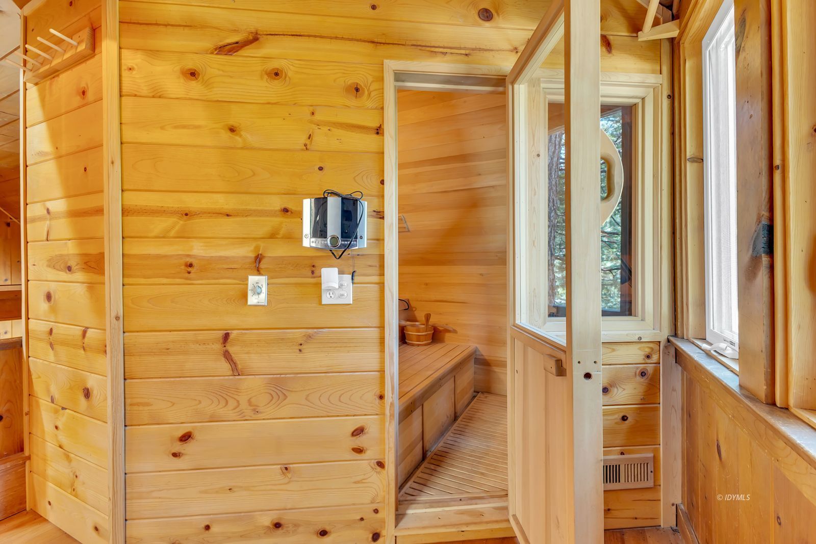 Property Photo 45