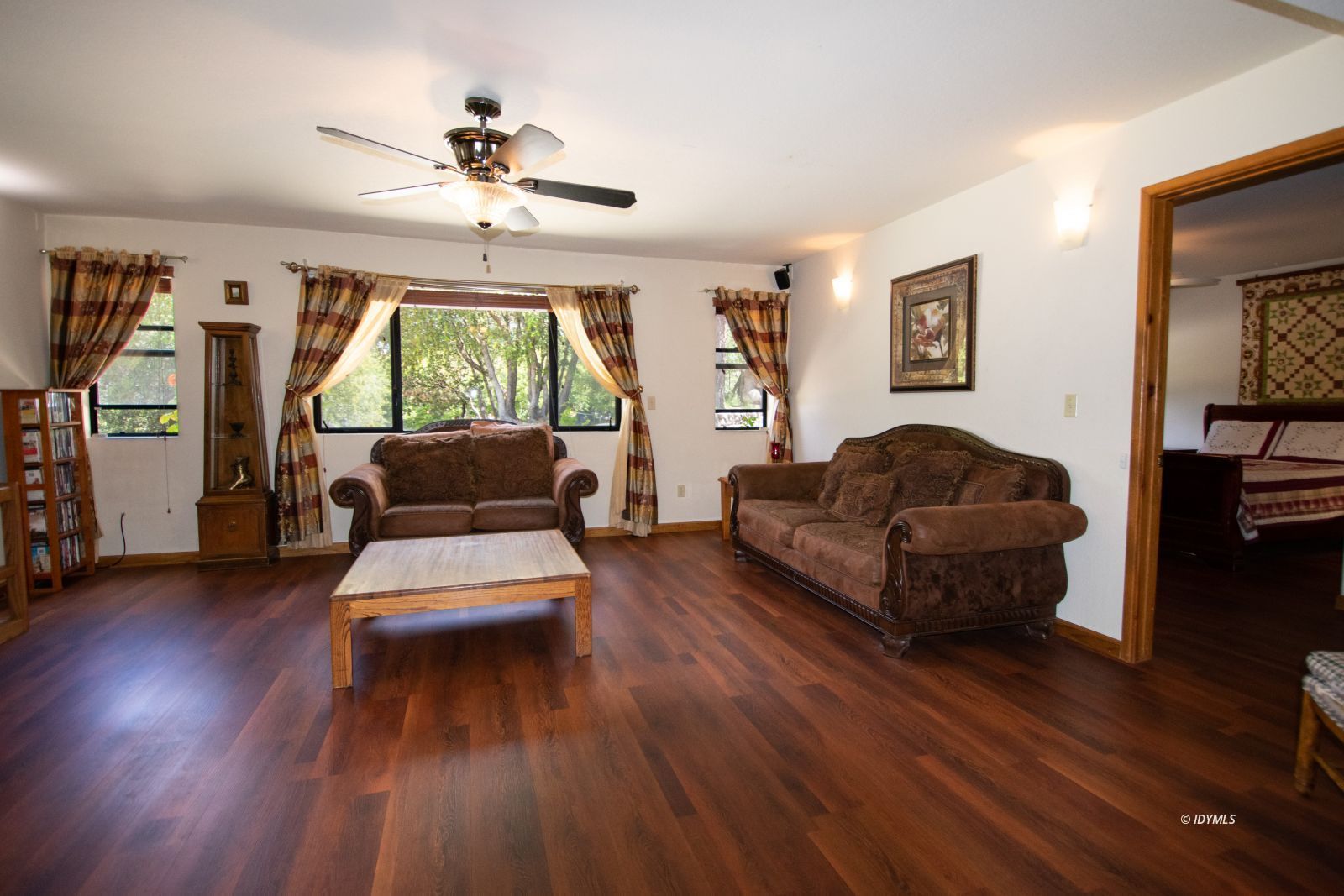 Property Photo 31