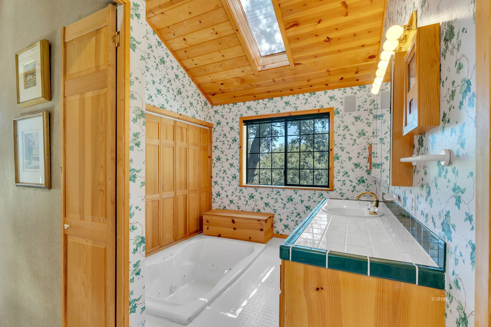 Property Photo 49