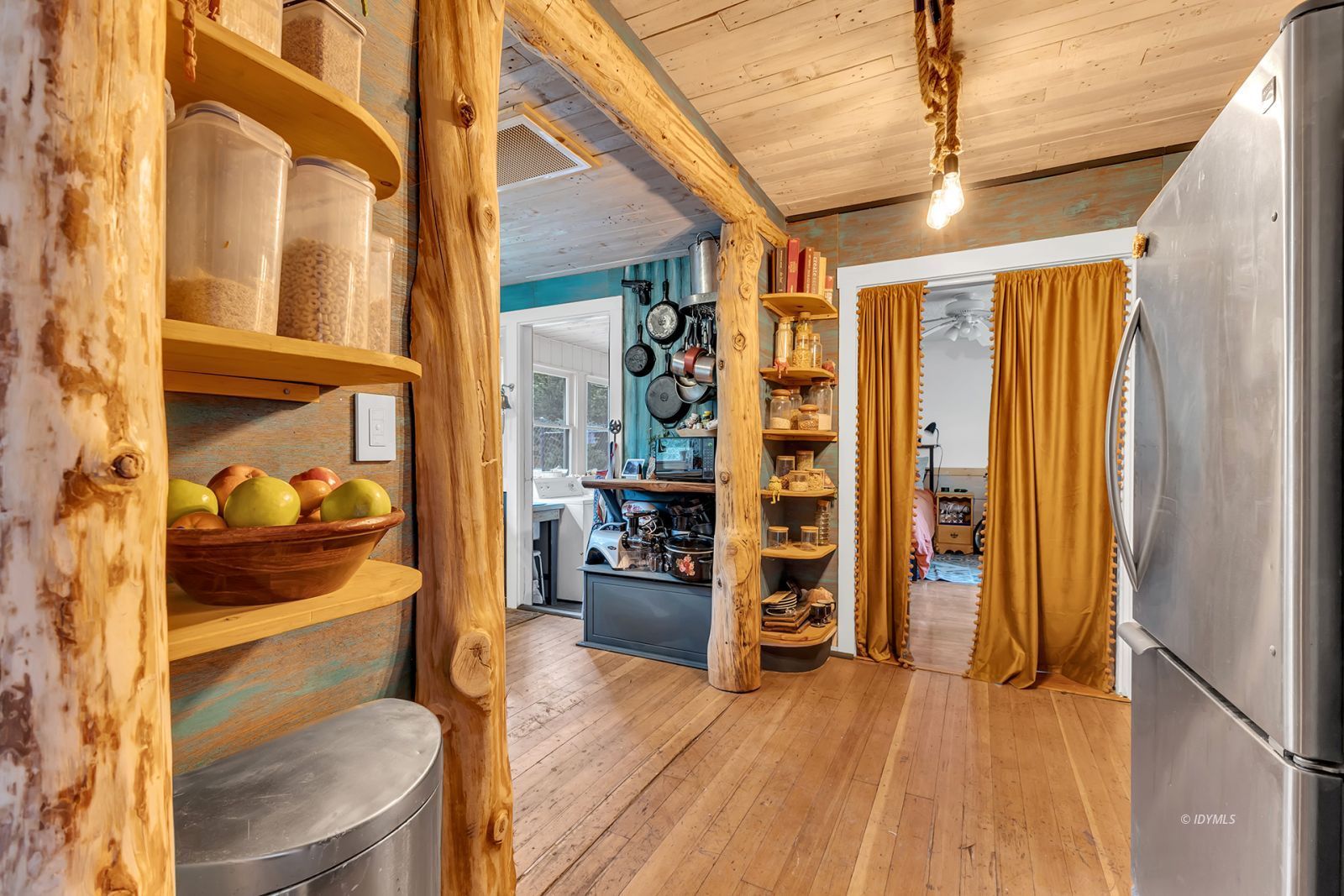 Property Photo 25