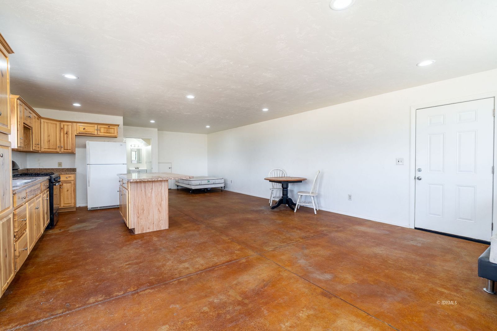 Property Photo 44