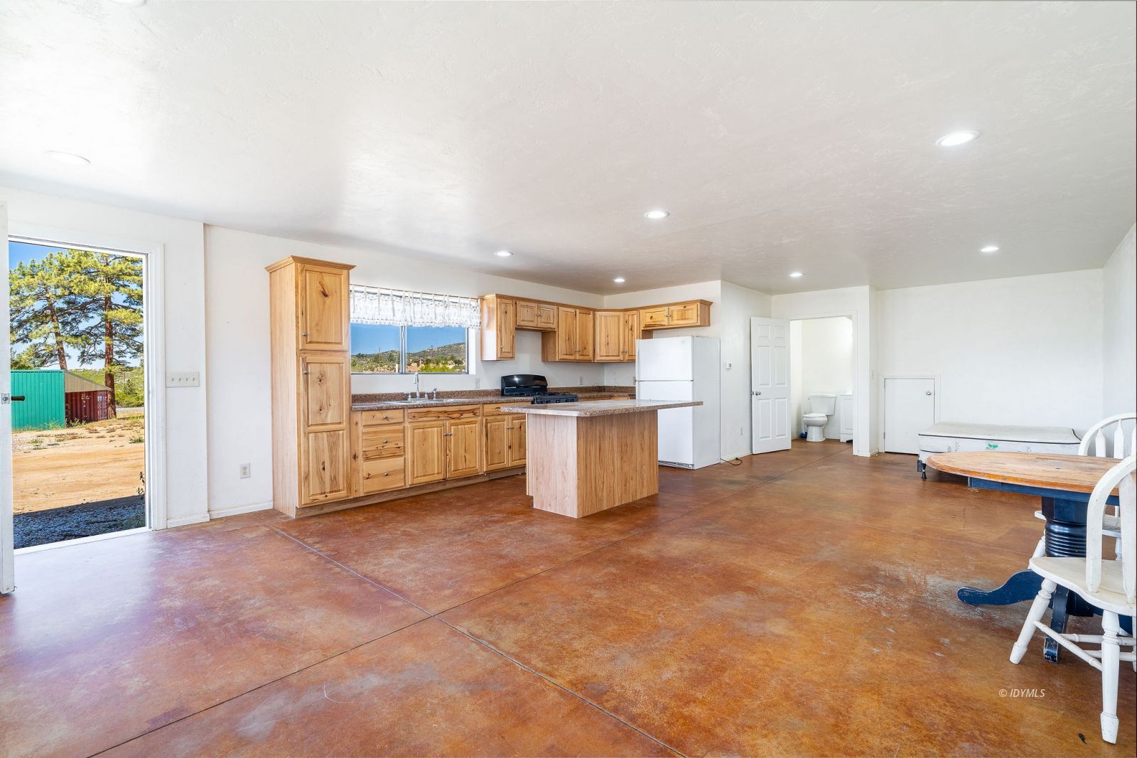 Property Photo 45
