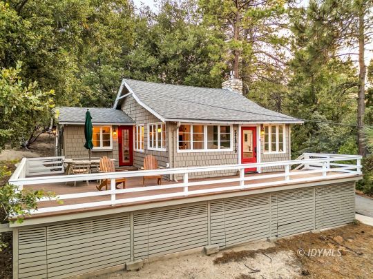 feature listing property photo
