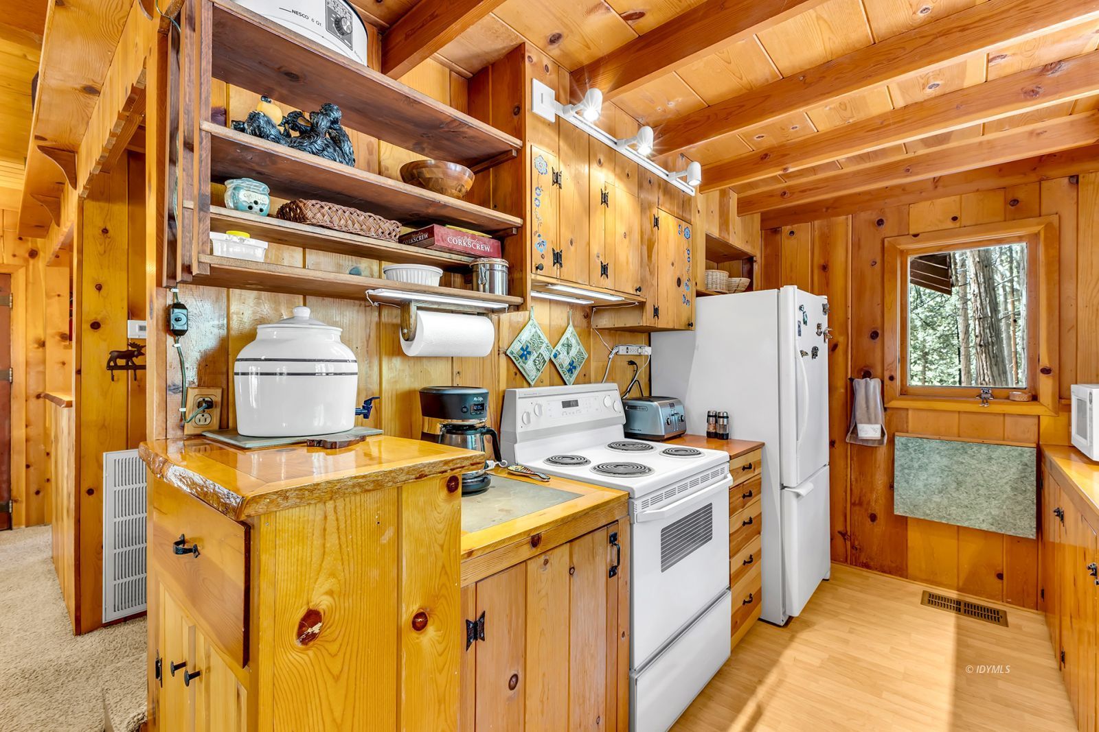 Property Photo 25