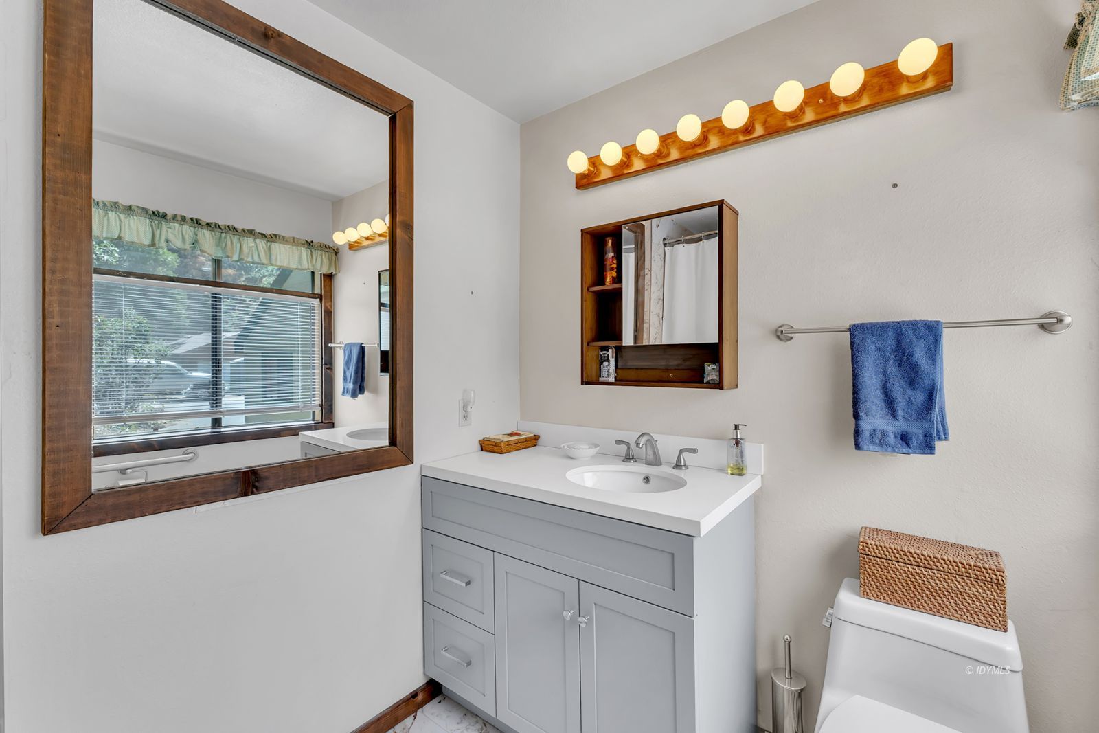 Property Photo 39