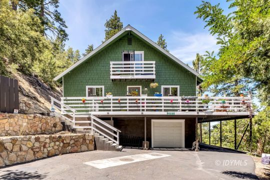feature listing property photo