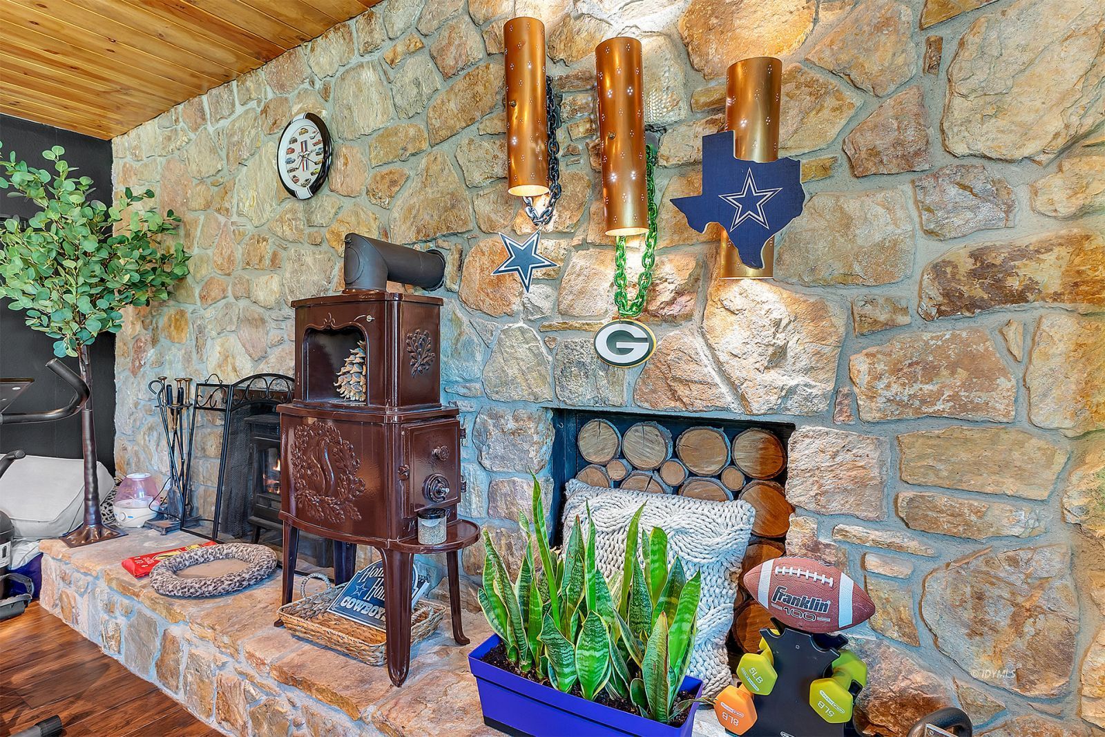 Property Photo 45
