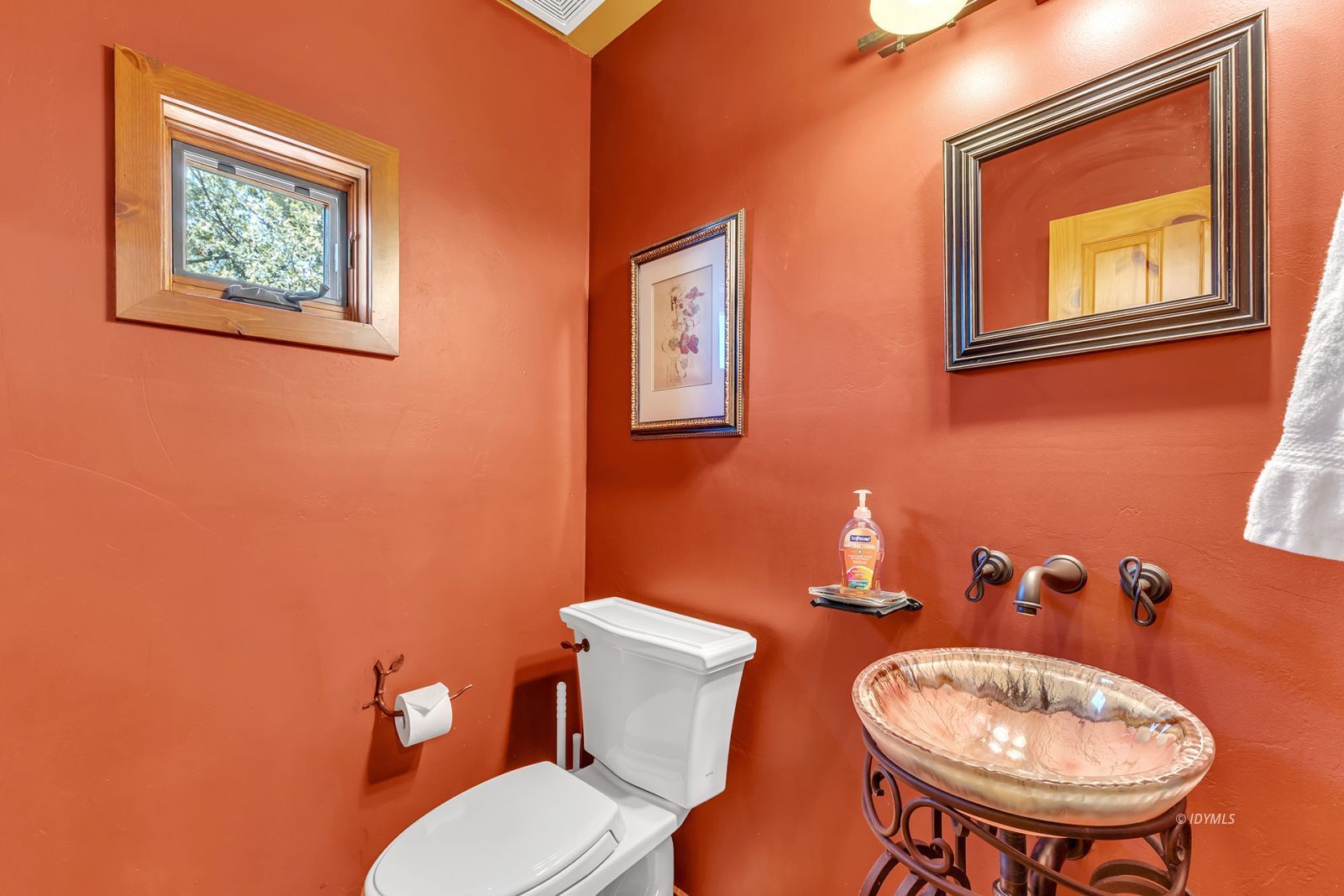 Property Photo 28