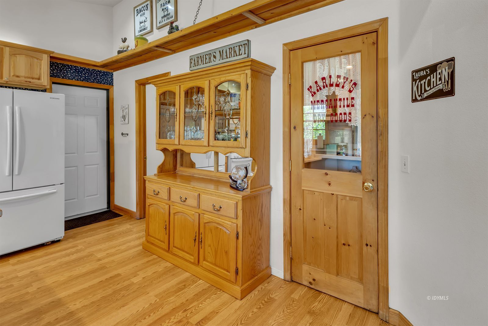 Property Photo 30