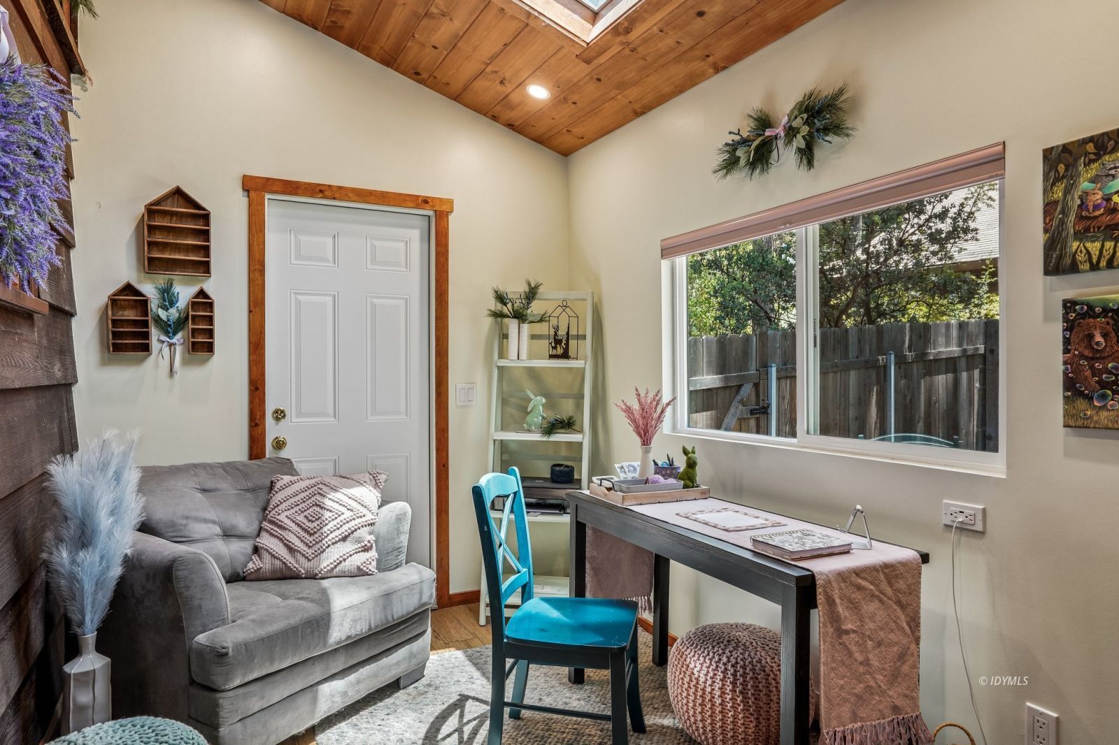Property Photo 23