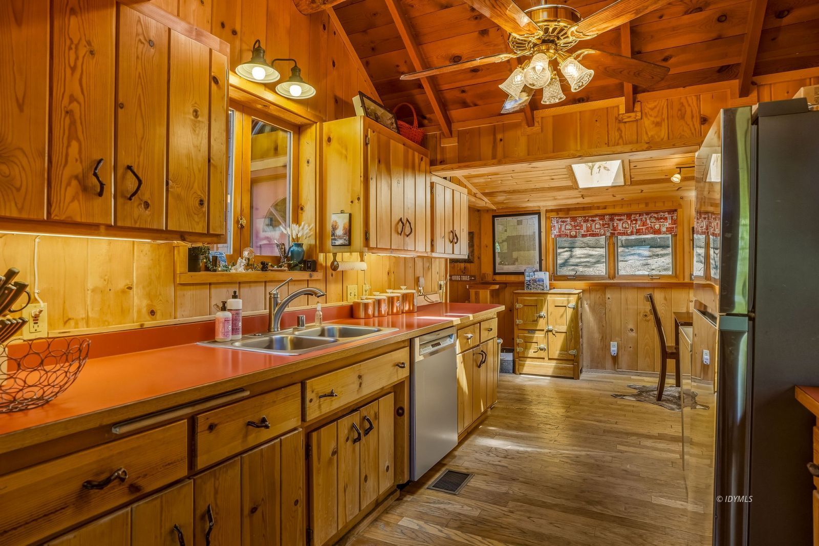 Property Photo 20