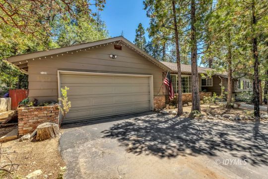 feature listing property photo