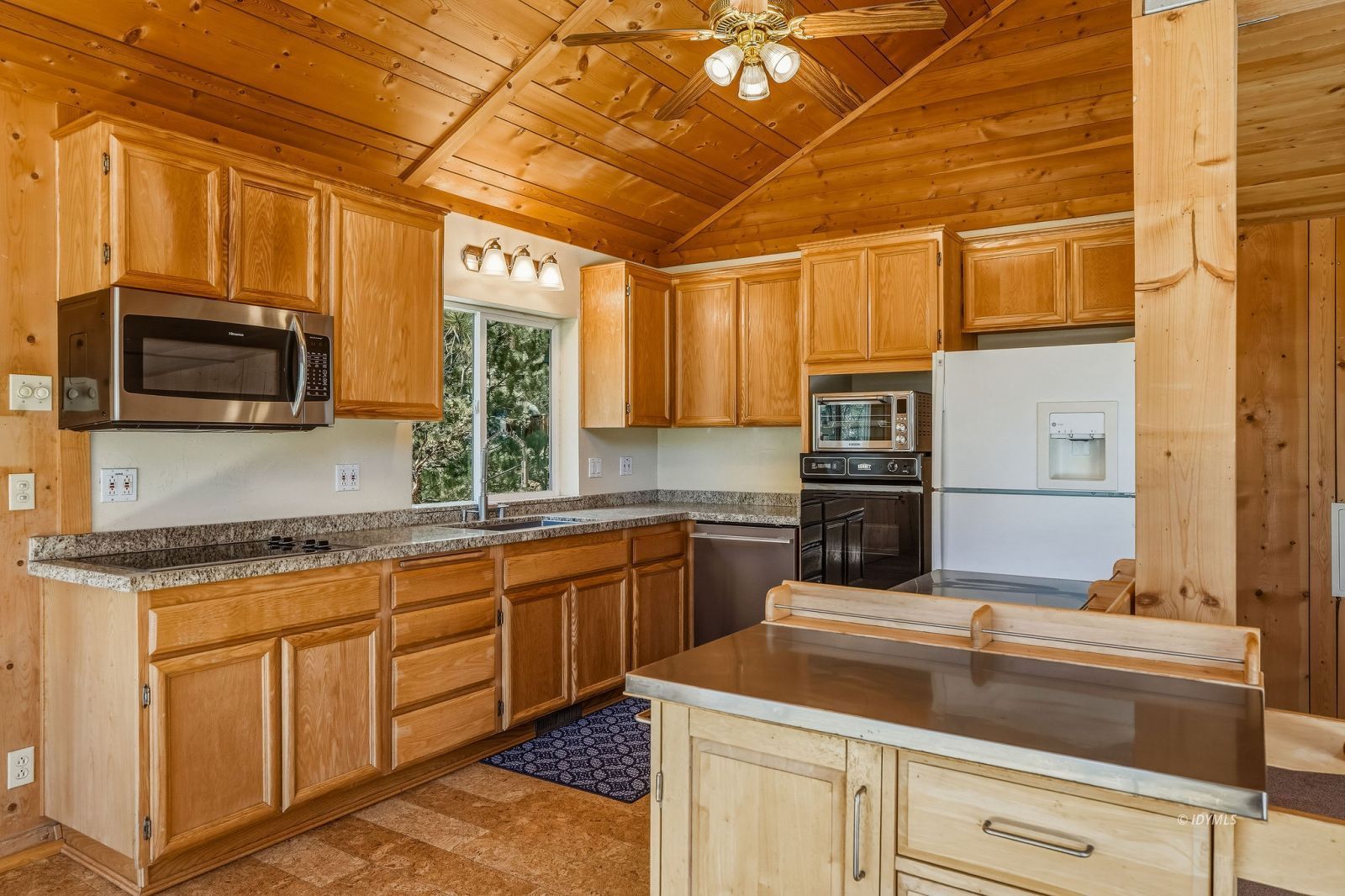 Property Photo 9