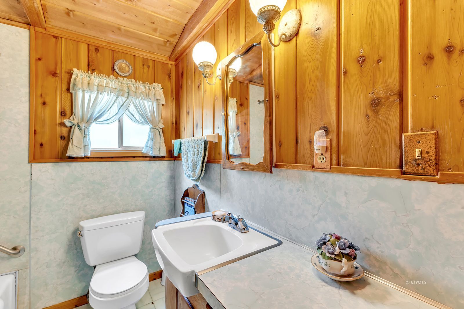 Property Photo 38