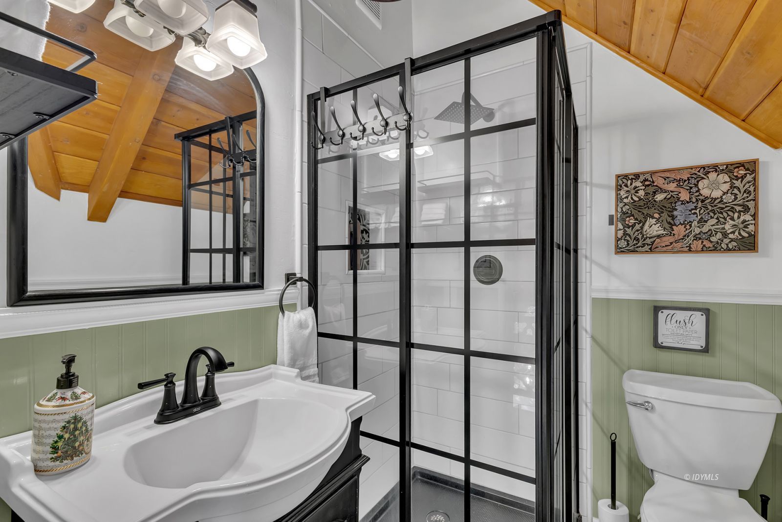Property Photo 26