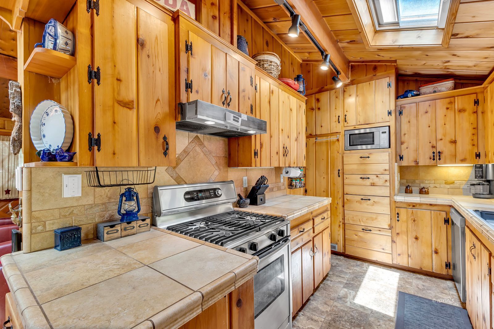 Property Photo 40