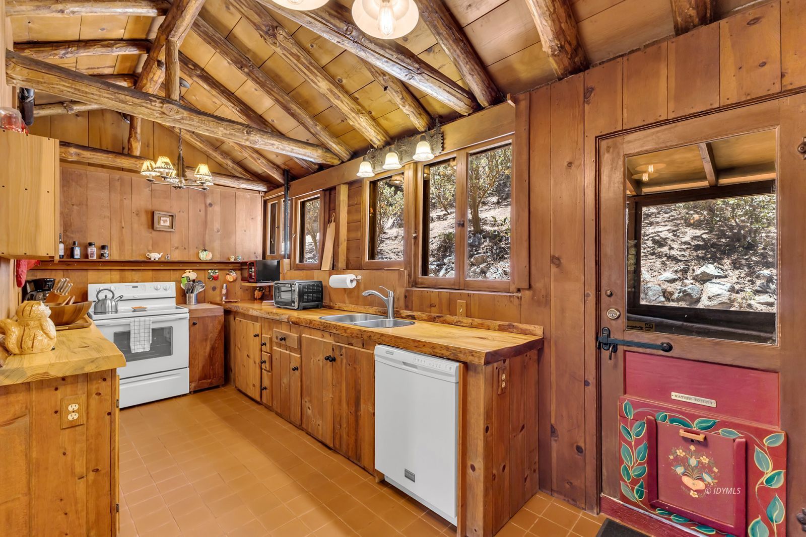 Property Photo 38