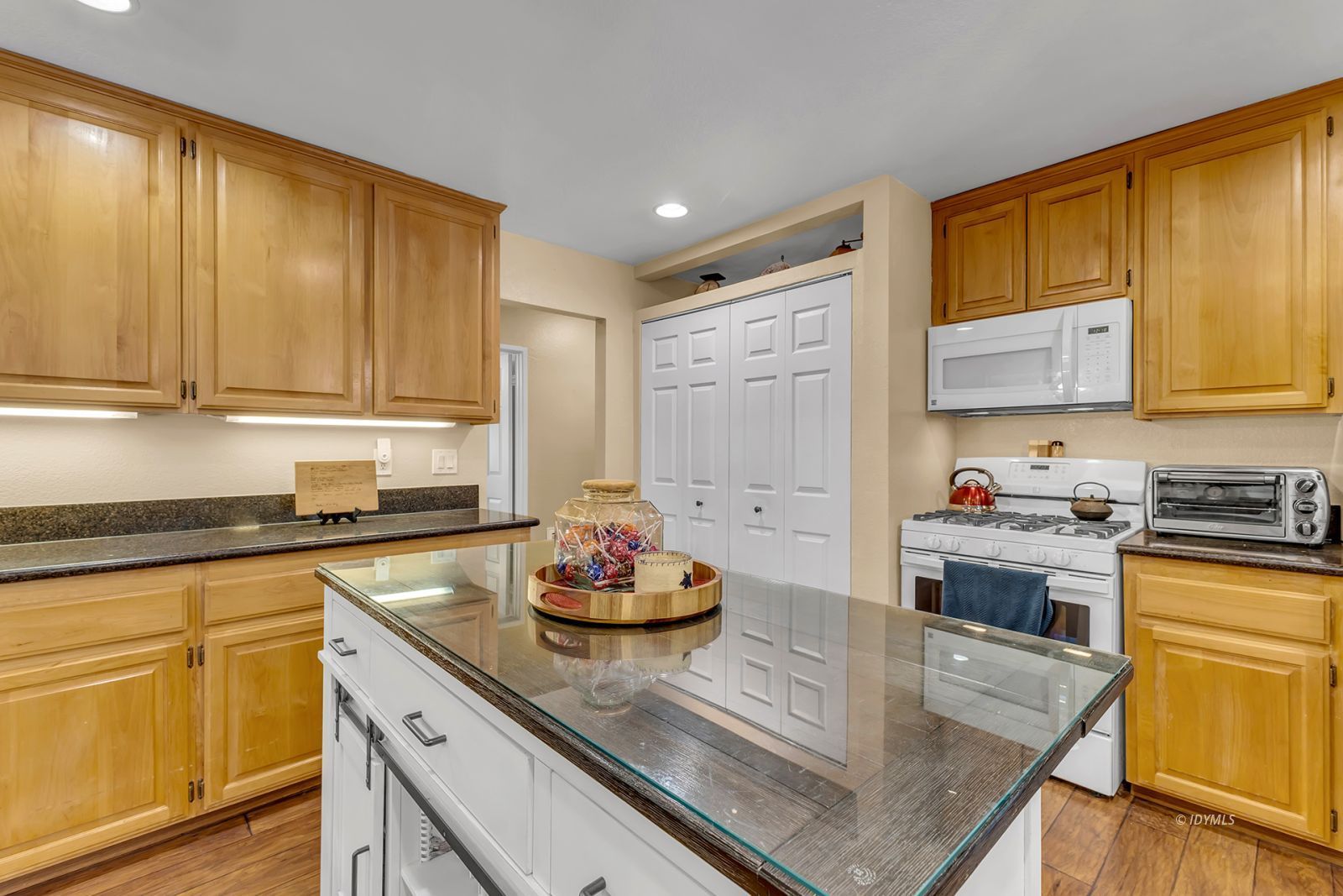 Property Photo 29