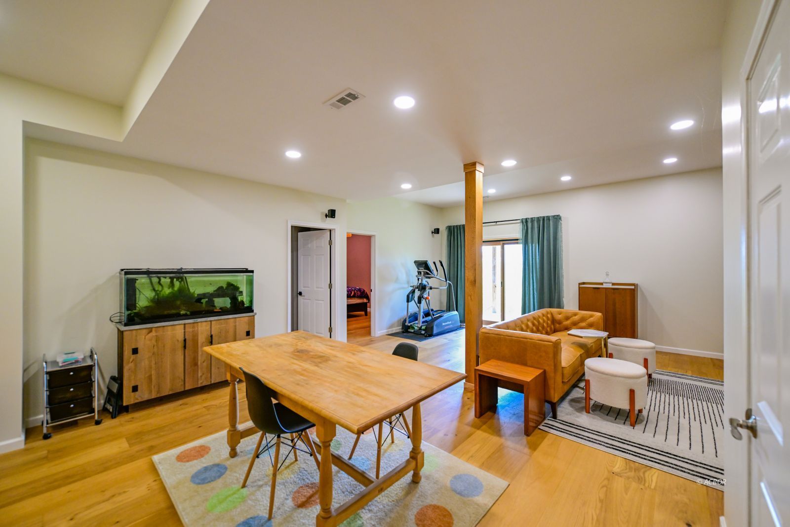 14 Old Peach Ridge Rd