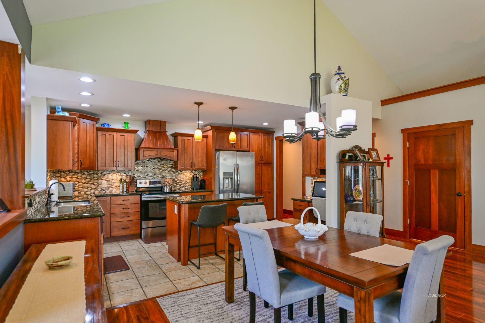 14200 Kincade