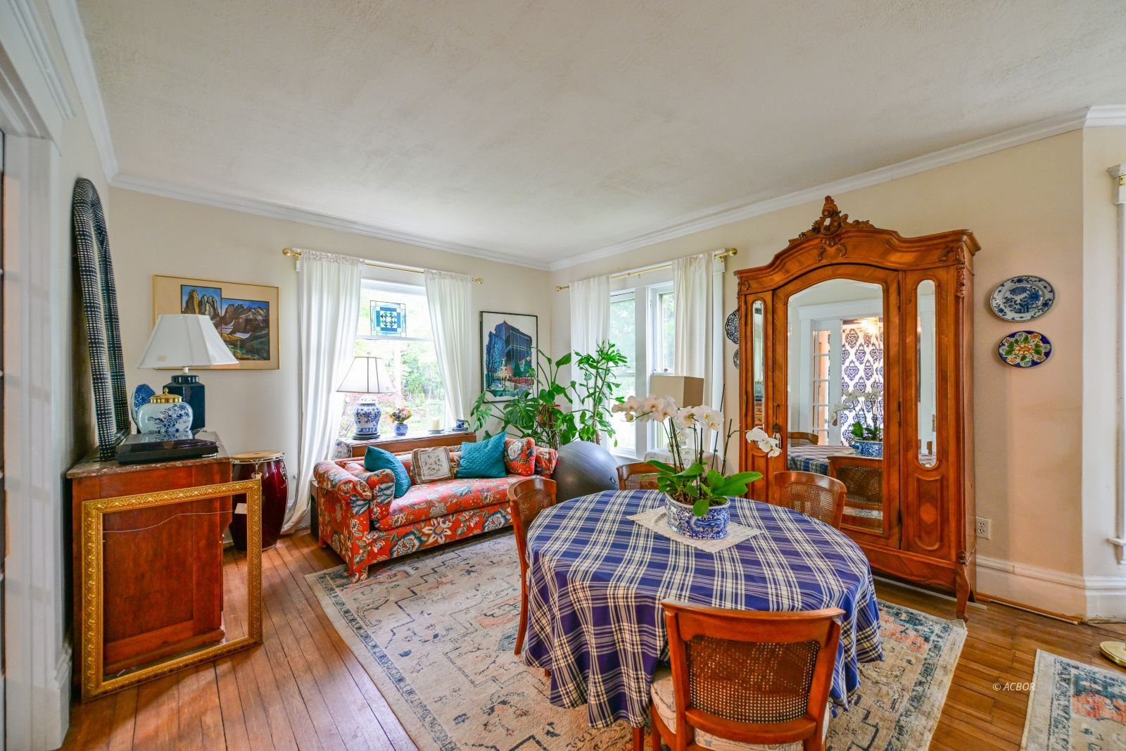 40 Morris Ave