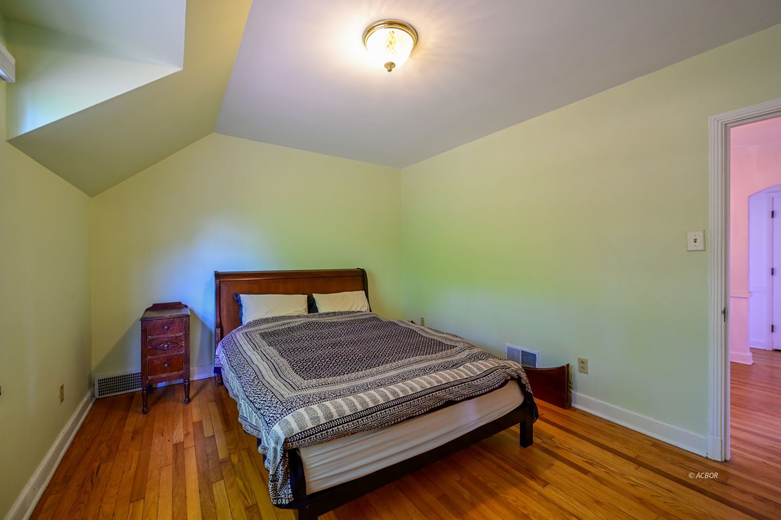 1 Northwood Dr