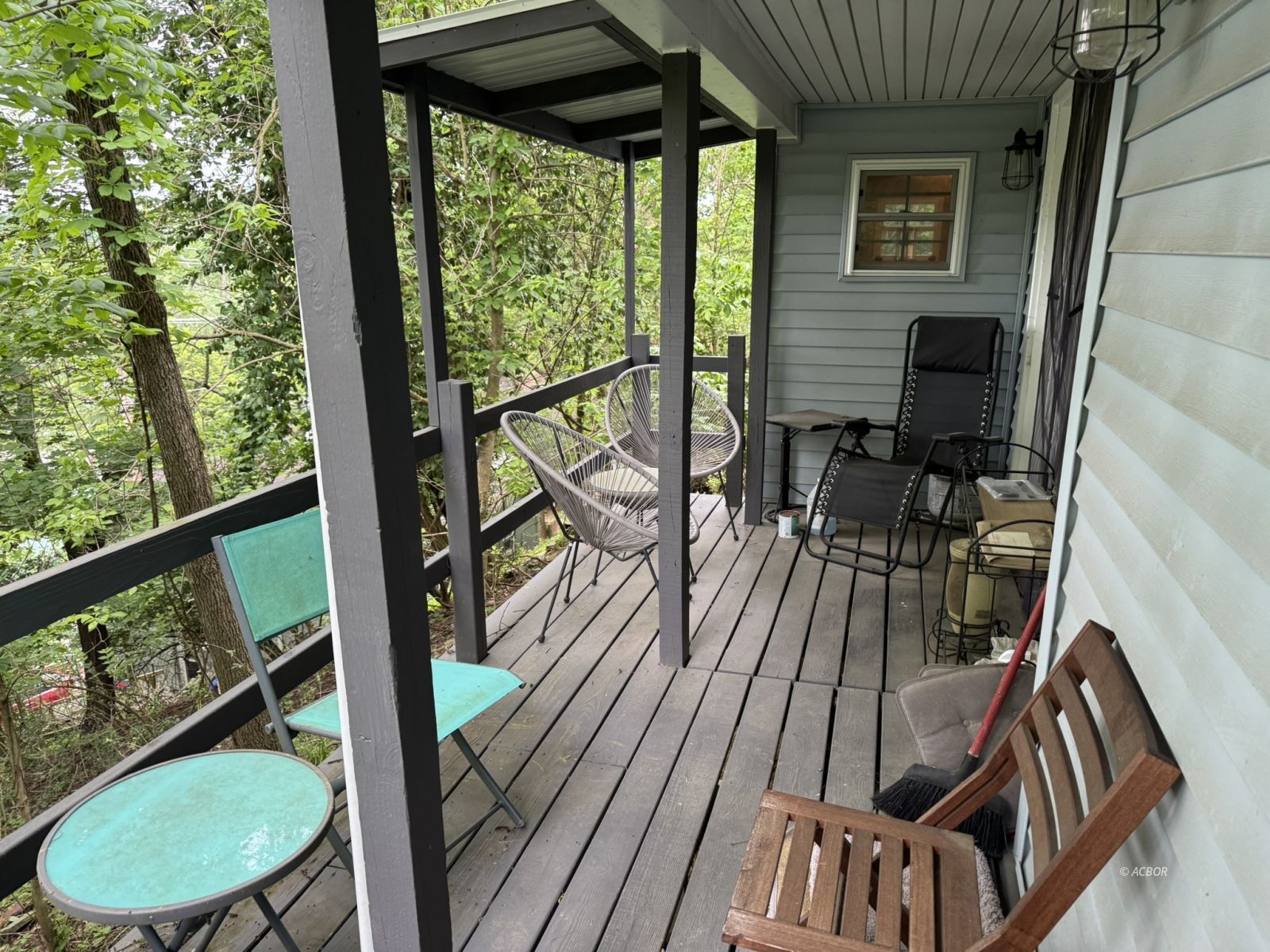 30 Hanlin Ave
