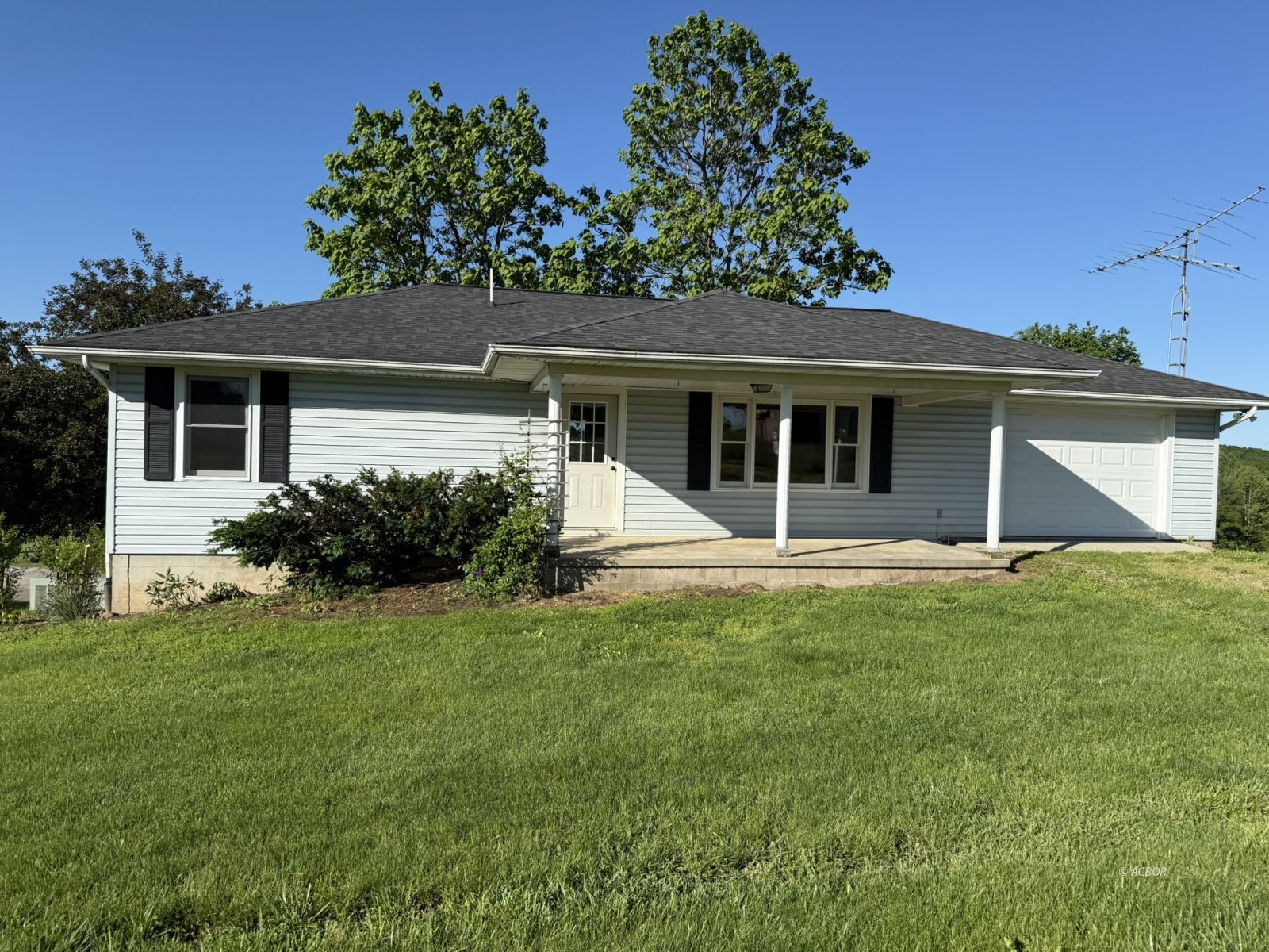 29525 State Route 143