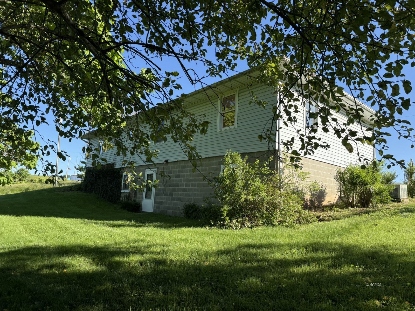 29525 State Route 143