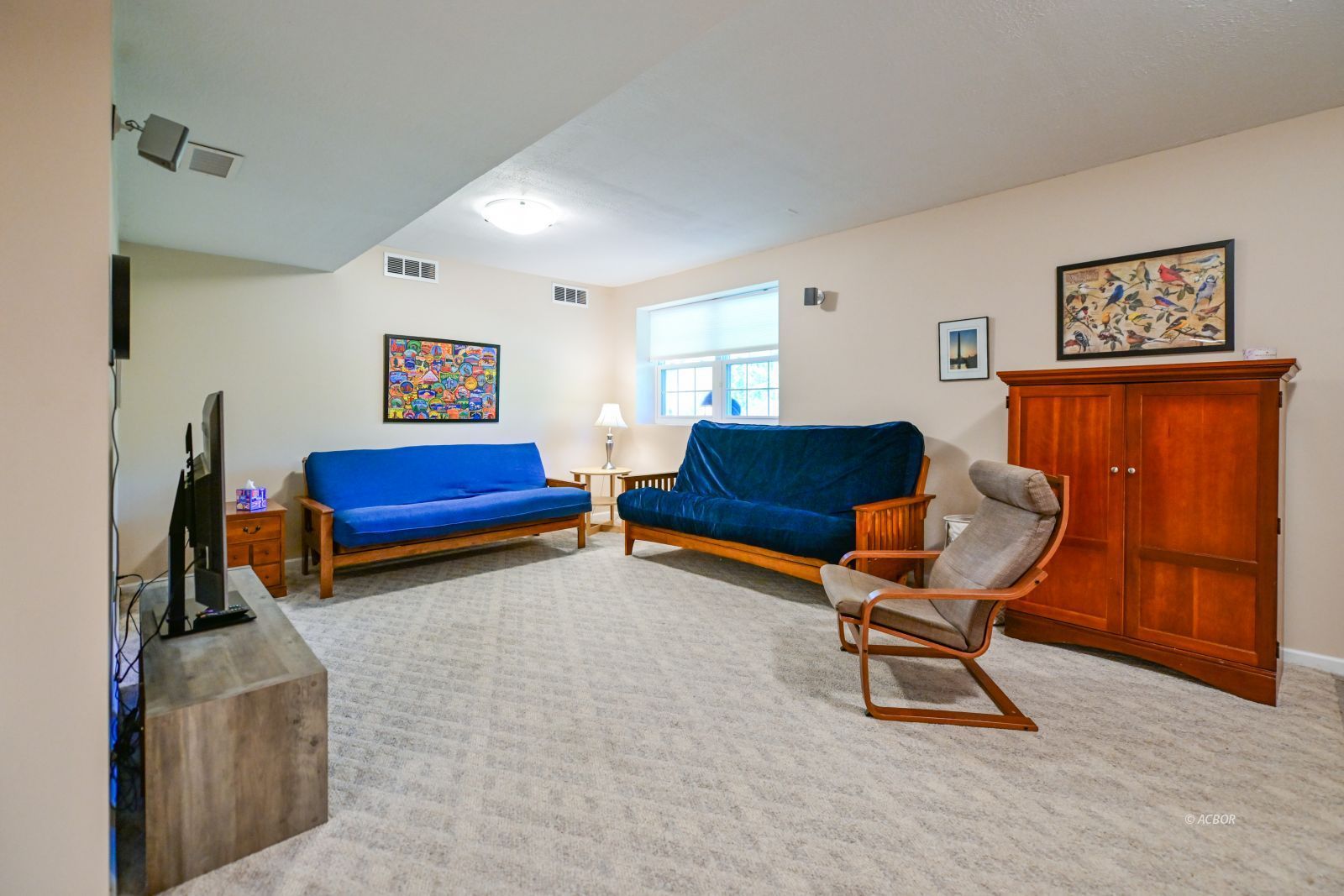 135 Lewis Pointe Dr