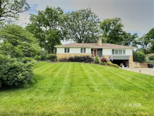 feature listing property photo
